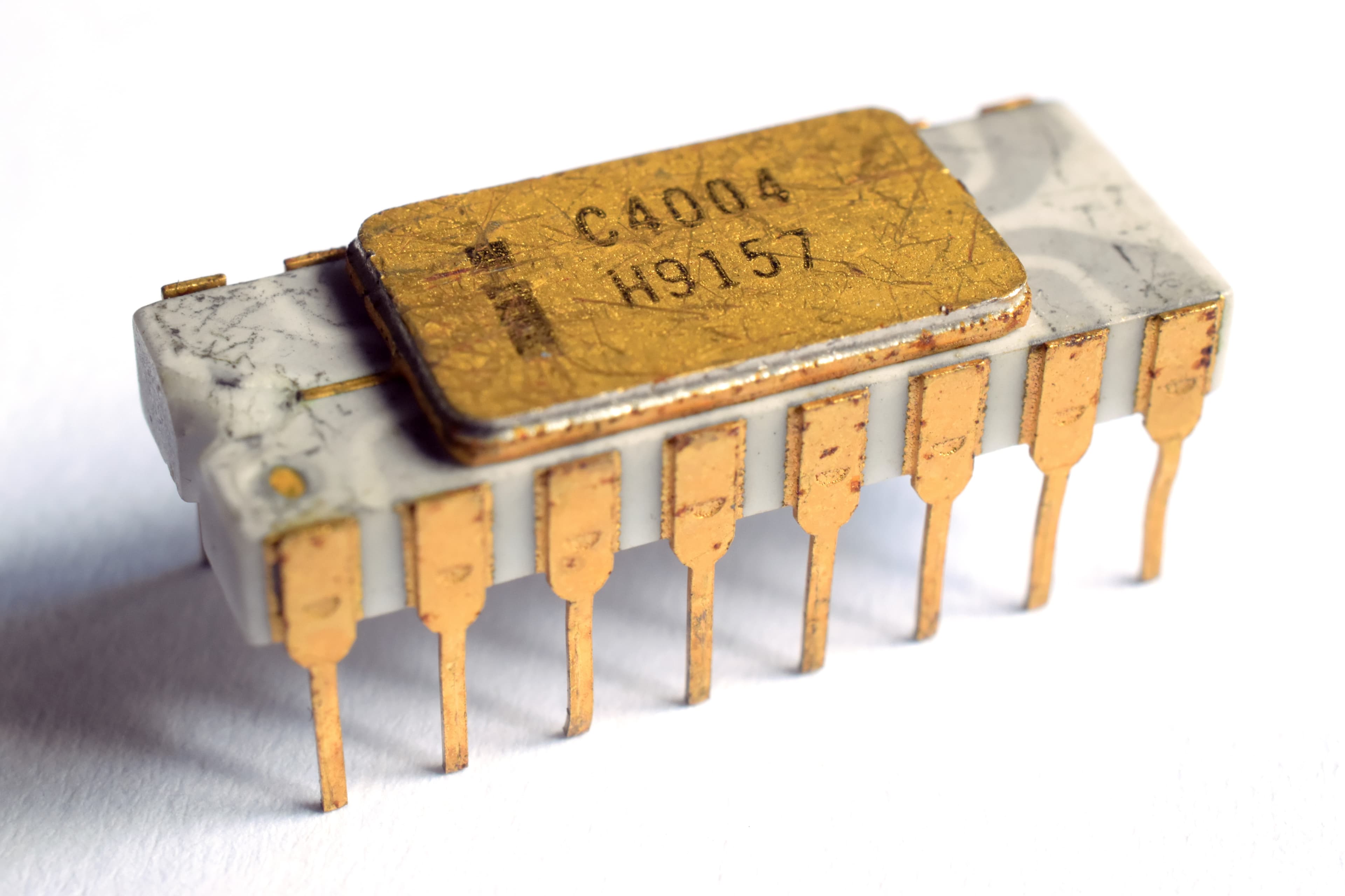Intel 4004 Microprocessor Released
